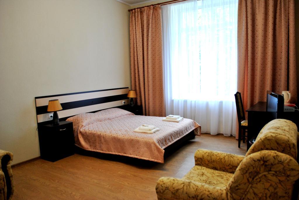 Elegia Hotel Kharkiv Room photo